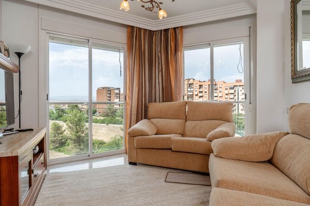3 Zimmer Wohnung zu verkaufen in Granada Stadt mit Garage - 369.900 € (Ref: 10013953)