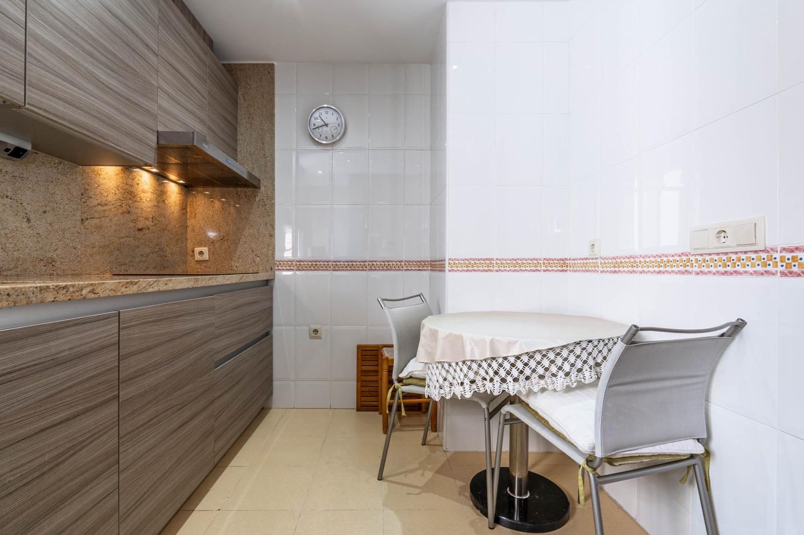3 Zimmer Wohnung zu verkaufen in Granada Stadt mit Garage - 369.900 € (Ref: 10013953)