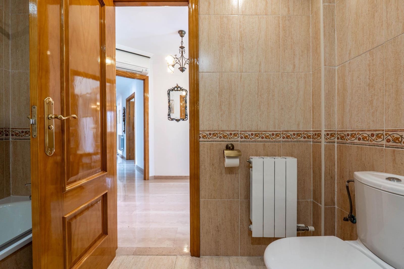 3 Zimmer Wohnung zu verkaufen in Granada Stadt mit Garage - 369.900 € (Ref: 10013953)
