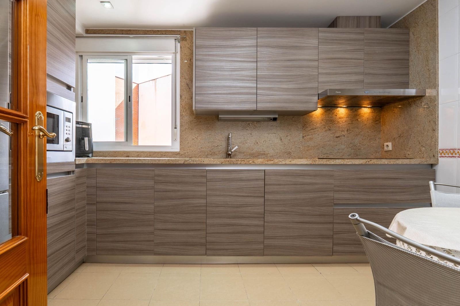 3 Zimmer Wohnung zu verkaufen in Granada Stadt mit Garage - 369.900 € (Ref: 10013953)