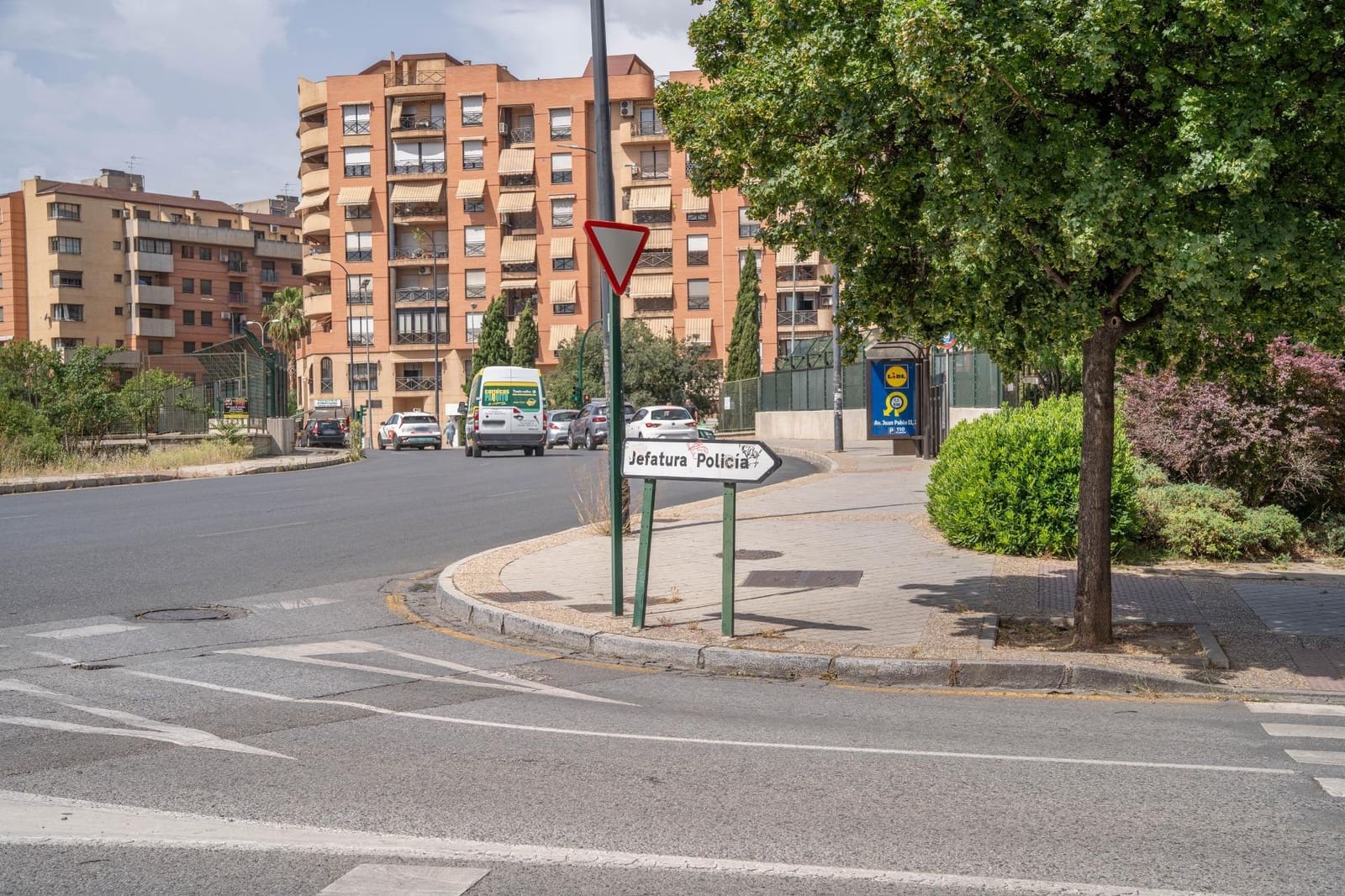 3 Zimmer Wohnung zu verkaufen in Granada Stadt mit Garage - 369.900 € (Ref: 10013953)