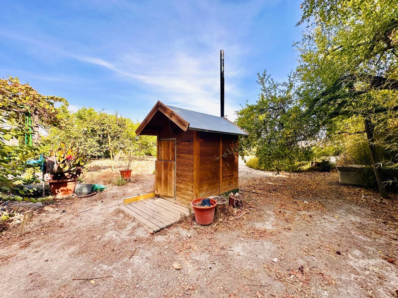 3 makuuhuone Maalaistalo myytävänä paikassa Loja mukana uima-altaan - 255 000 € (Ref: 10013954)