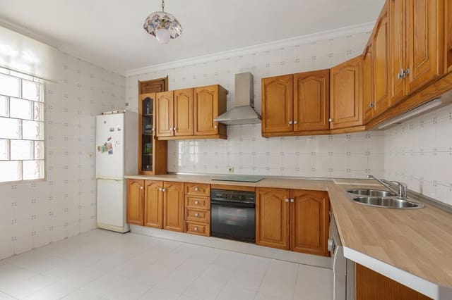 4 sovrum Villa till salu i Ogíjares med pool garage - 325 000 € (Ref: 10013959)