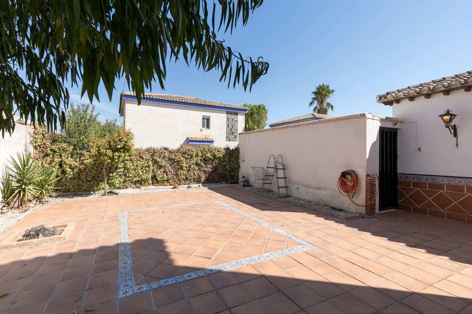 4 sovrum Villa till salu i Ogijares med pool garage - 325 000 € (Ref: 10013959)