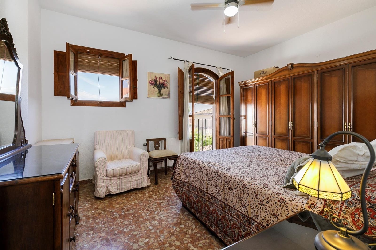 4 sovrum Villa till salu i Ogijares med pool garage - 325 000 € (Ref: 10013959)
