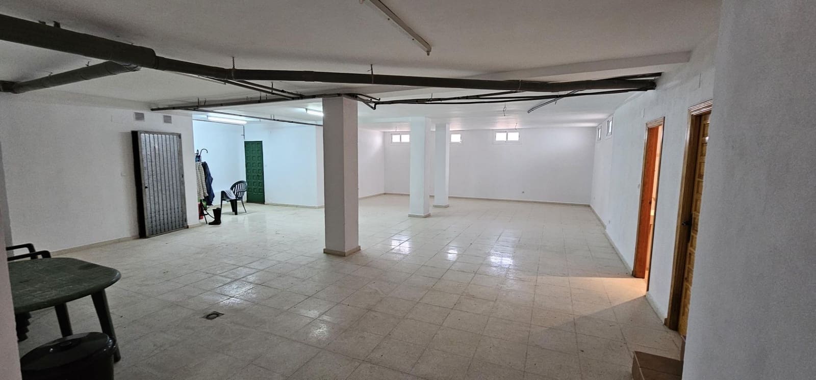 4 bedroom Semi-detached Villa for sale in Santa Fe with pool garage - € 450,000 (Ref: 10013960)