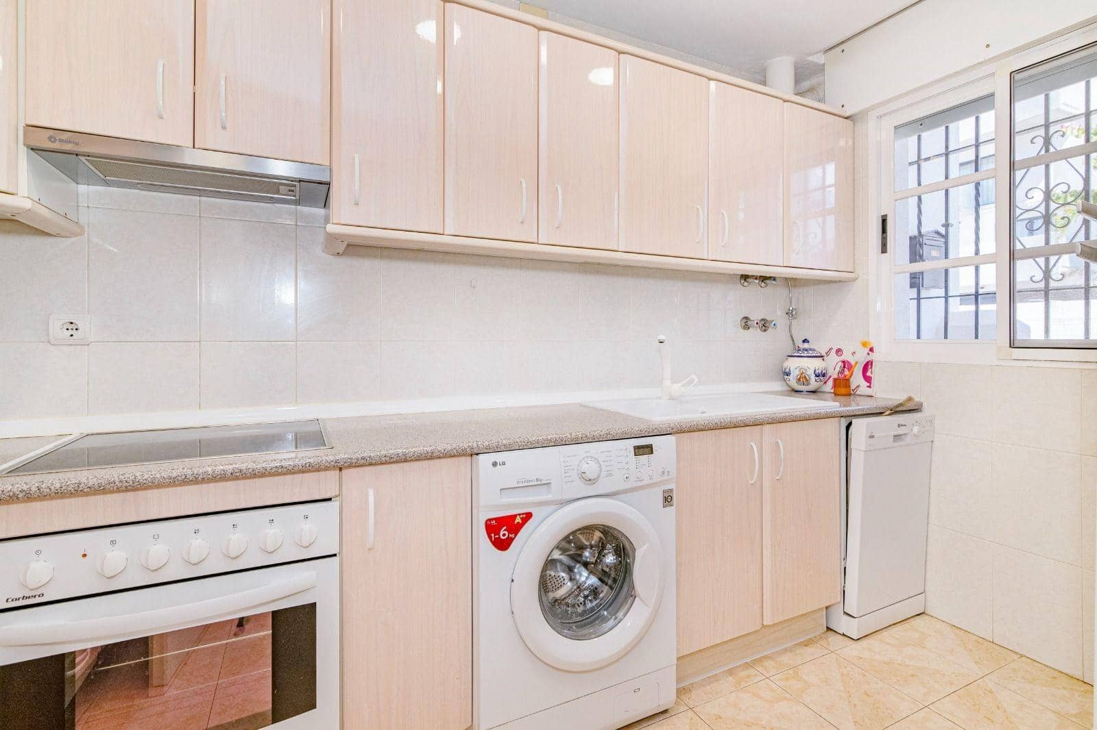 4 quarto Moradia em Banda para venda em Salobrena com piscina garagem - 354 900 € (Ref: 10013963)