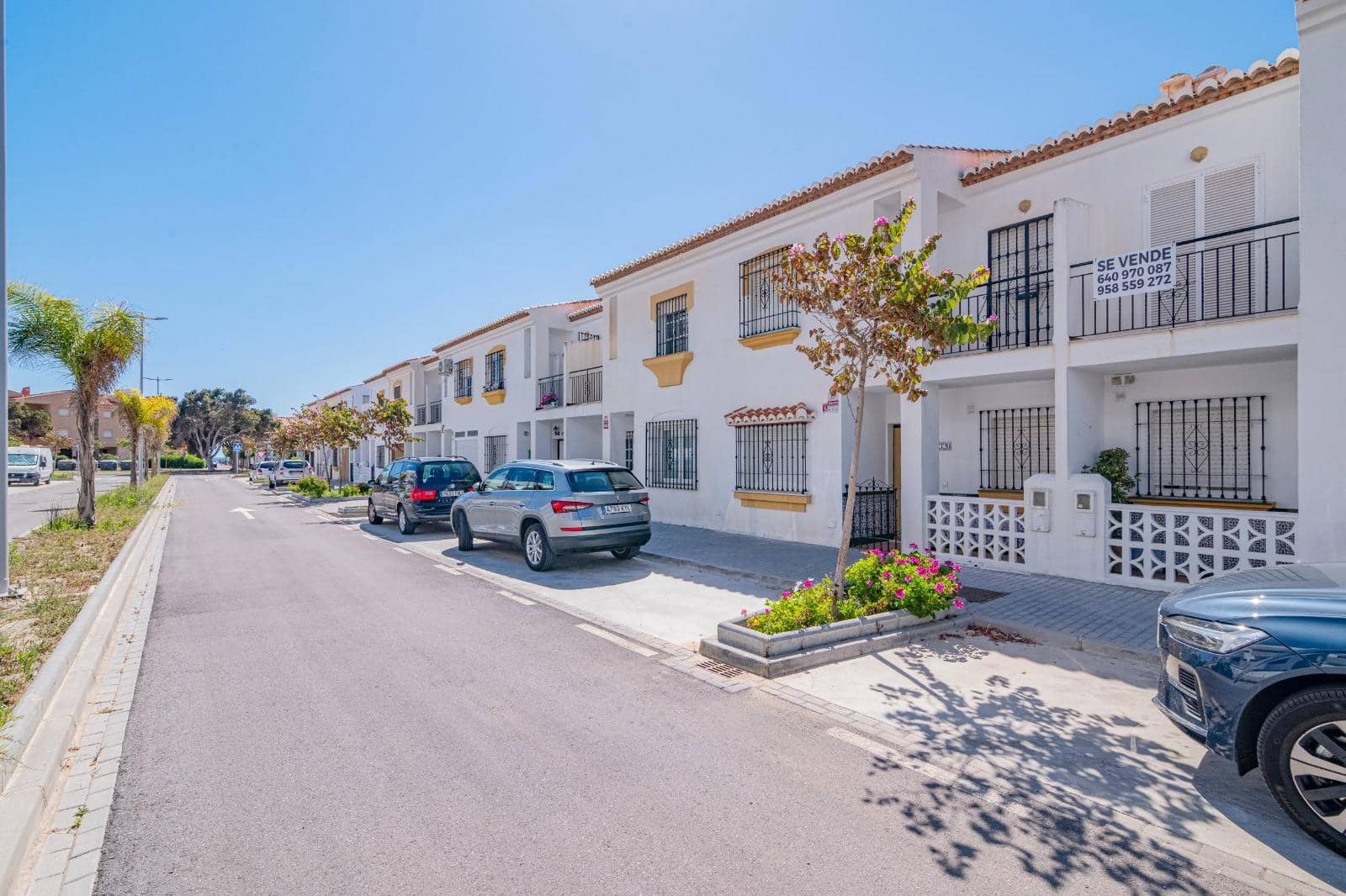 4 quarto Moradia em Banda para venda em Salobrena com piscina garagem - 354 900 € (Ref: 10013963)
