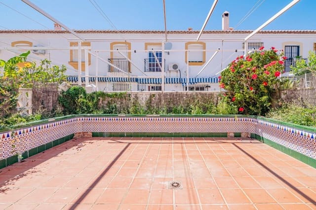 4 quarto Moradia em Banda para venda em Salobreña com piscina garagem - 354 900 € (Ref: 10013963)