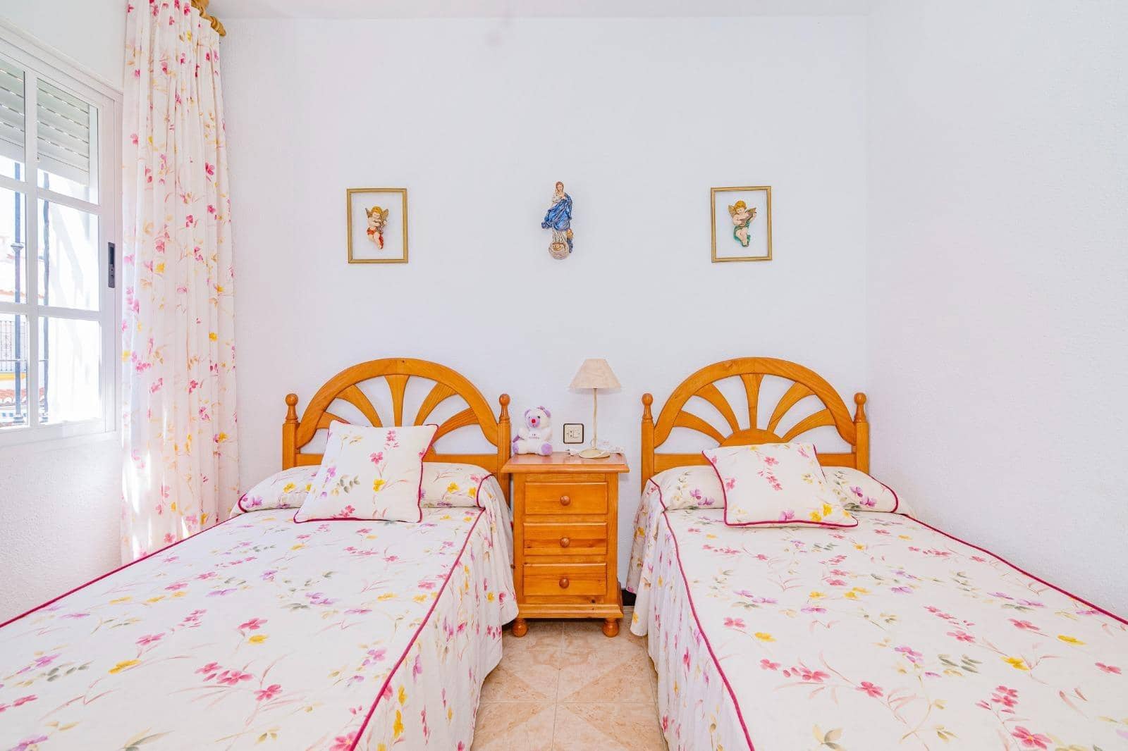 4 quarto Moradia em Banda para venda em Salobrena com piscina garagem - 354 900 € (Ref: 10013963)