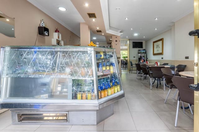 Företag till salu i Granada stad - 170 000 € (Ref: 10013964)