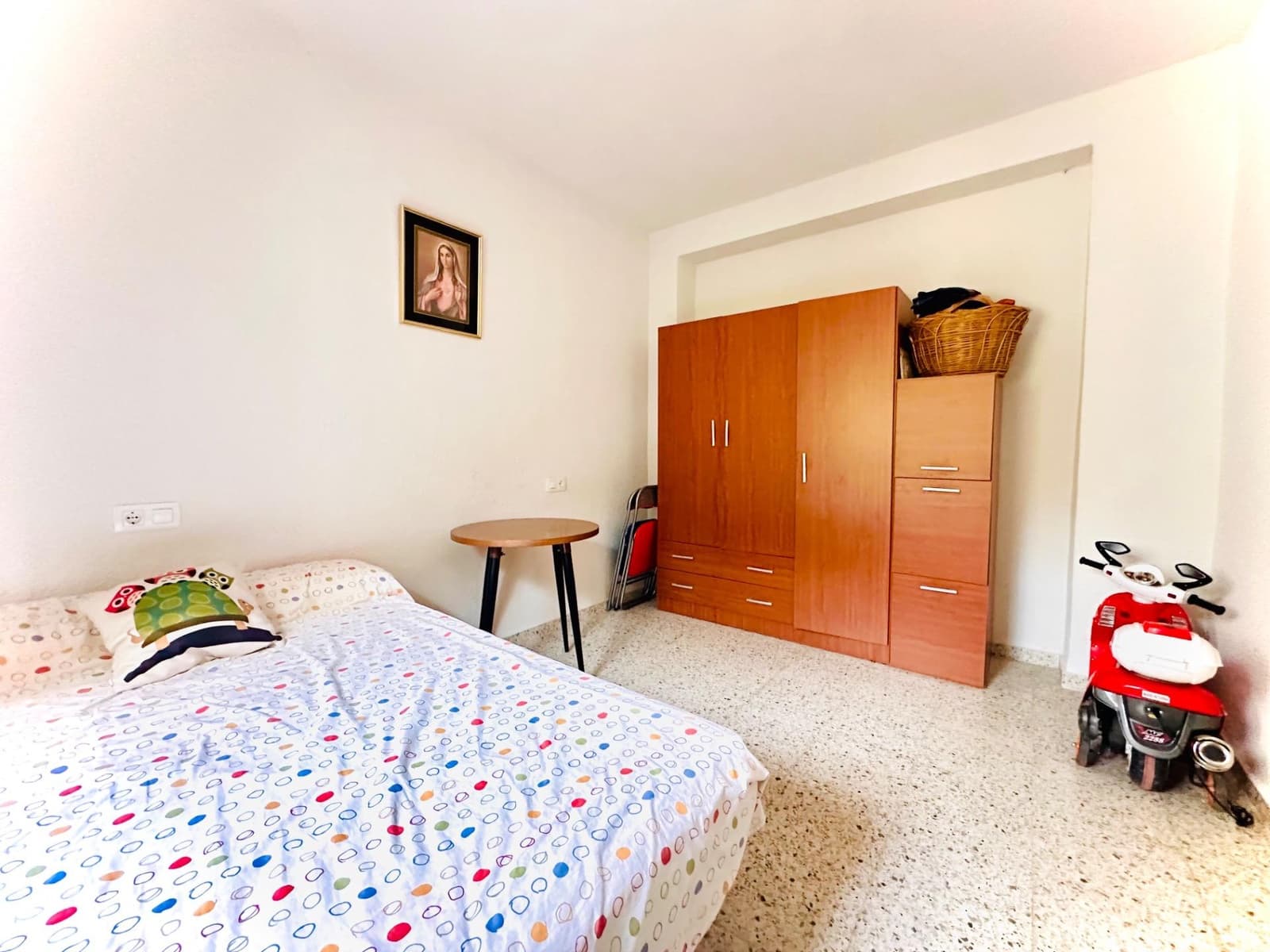 3 makuuhuone Maalaistalo myytävänä paikassa Loja mukana uima-altaan - 255 000 € (Ref: 10013966)