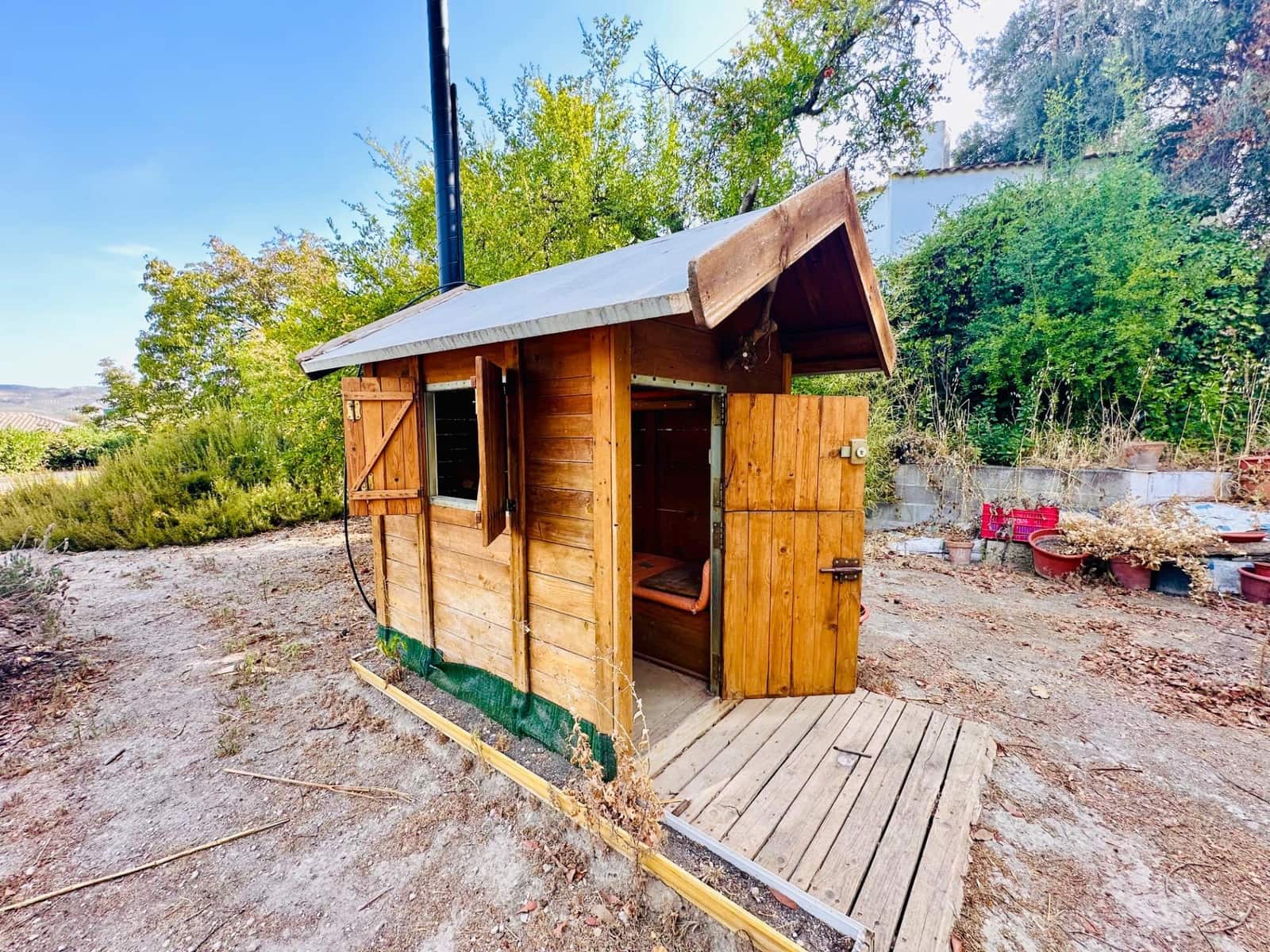 3 makuuhuone Maalaistalo myytävänä paikassa Loja mukana uima-altaan - 255 000 € (Ref: 10013966)