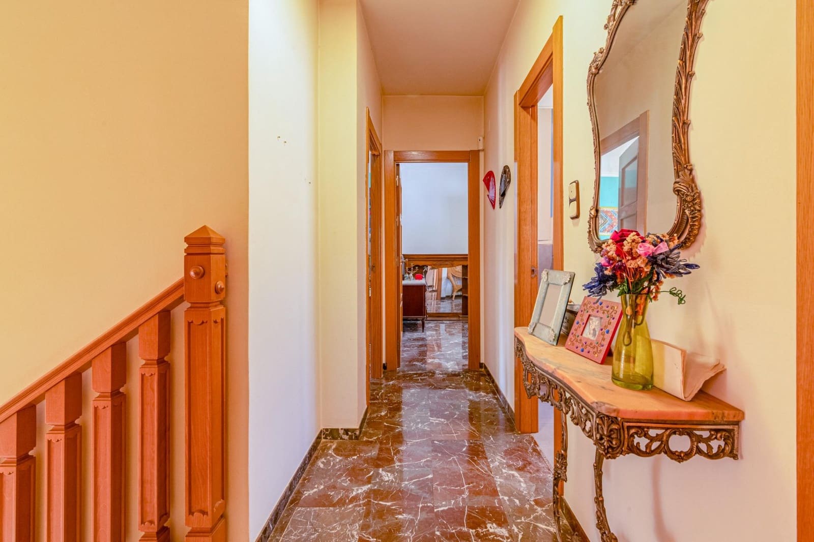 5 sypialnia Willa na sprzedaż w Ogijares z garażem - 329 900 € (Ref: 10013968)