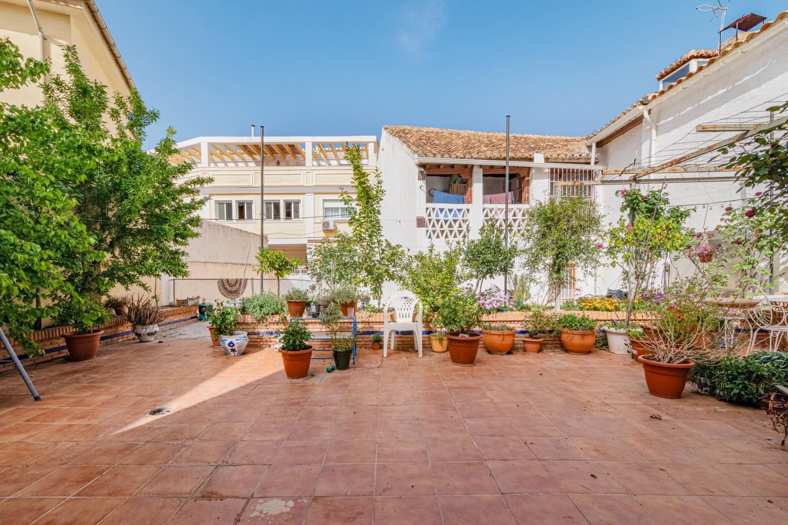 5 sypialnia Willa na sprzedaż w Ogijares z garażem - 329 900 € (Ref: 10013968)