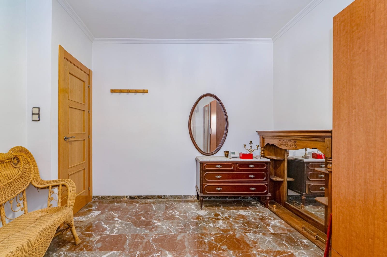 5 sypialnia Willa na sprzedaż w Ogijares z garażem - 329 900 € (Ref: 10013968)
