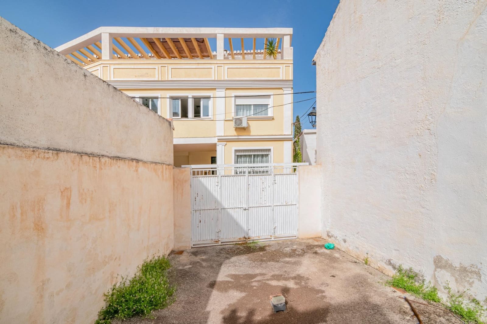 5 sypialnia Willa na sprzedaż w Ogijares z garażem - 329 900 € (Ref: 10013968)