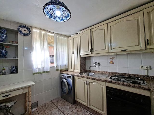 4 slaapkamer Flat te koop in Cúllar Vega - € 179.900 (Ref: 10013969)