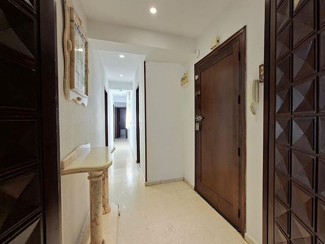 4 slaapkamer Flat te koop in Cúllar Vega - € 179.900 (Ref: 10013969)
