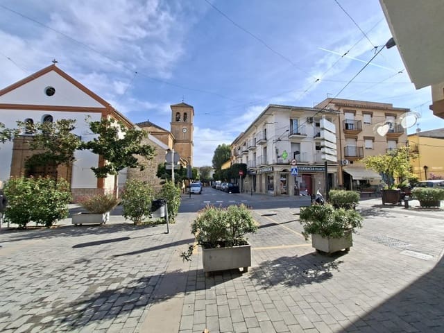 4 slaapkamer Flat te koop in Cúllar Vega - € 179.900 (Ref: 10013969)