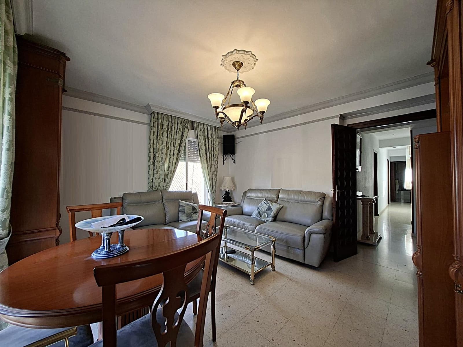 4 slaapkamer Flat te koop in Cullar Vega - € 179.900 (Ref: 10013969)
