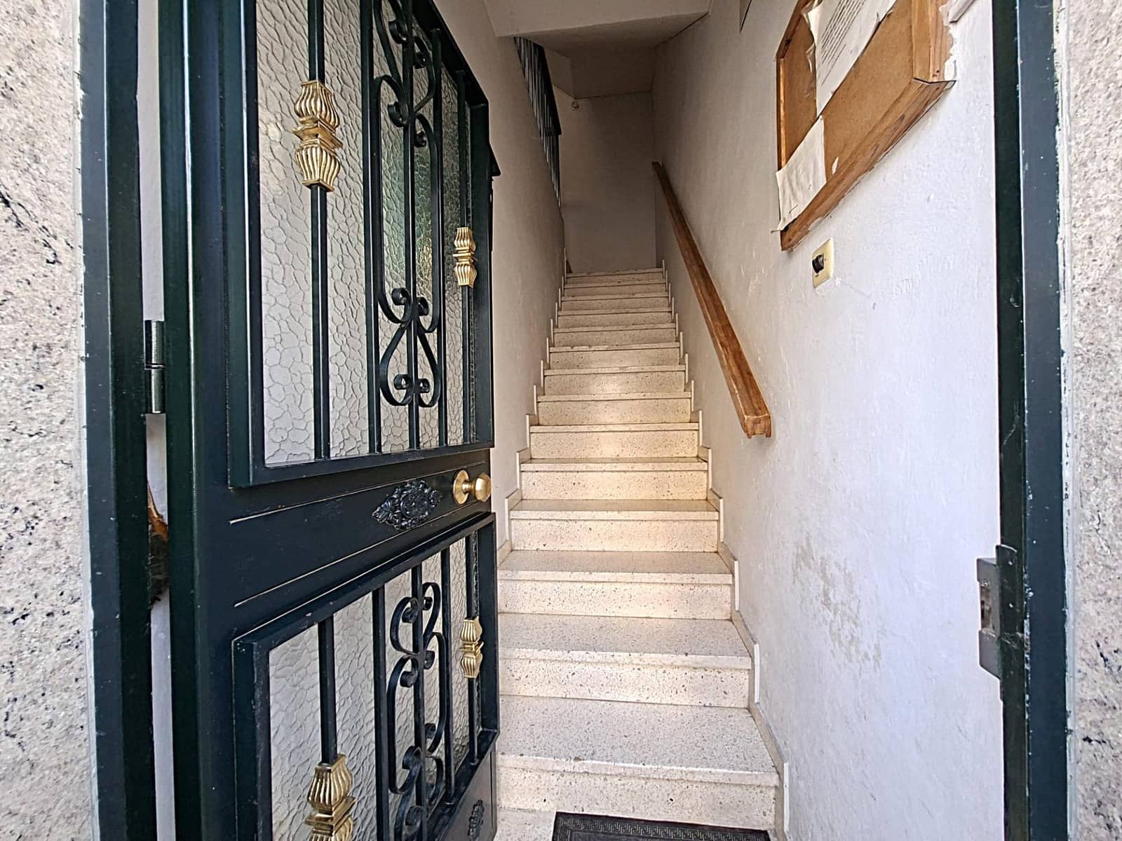 4 slaapkamer Flat te koop in Cullar Vega - € 179.900 (Ref: 10013969)