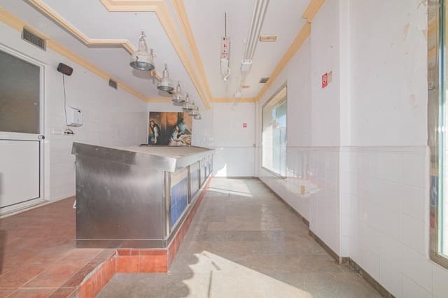 Commerciale in vendita in Armilla - 120.000 € (Rif: 10013972)