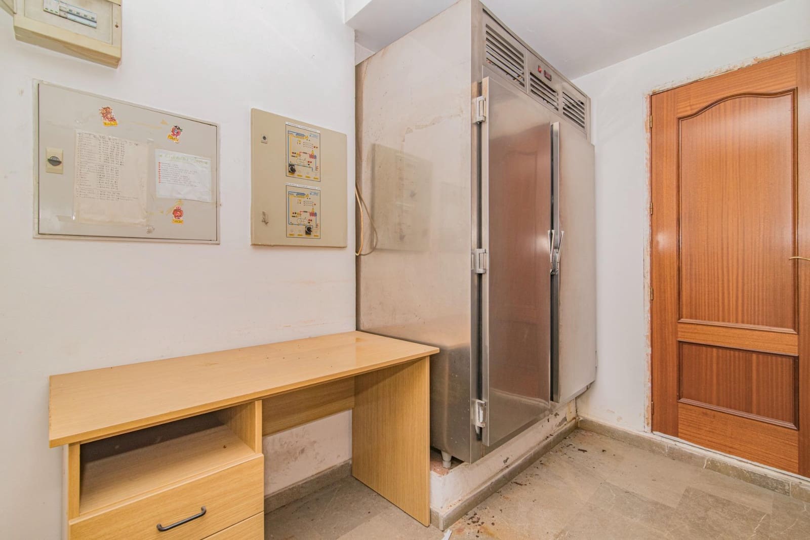 Commerciale in vendita in Armilla - 120.000 € (Rif: 10013972)