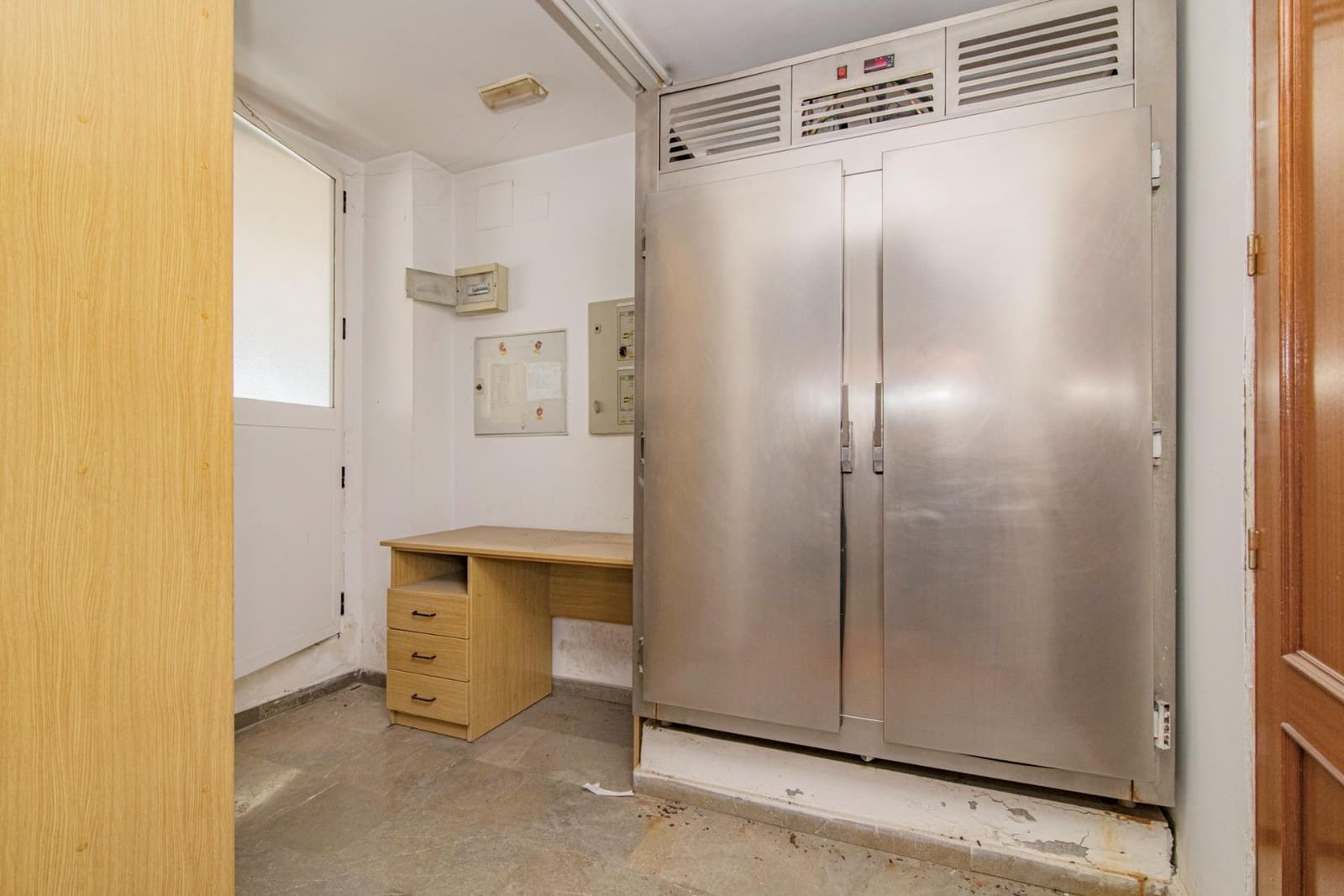Commerciale in vendita in Armilla - 120.000 € (Rif: 10013972)