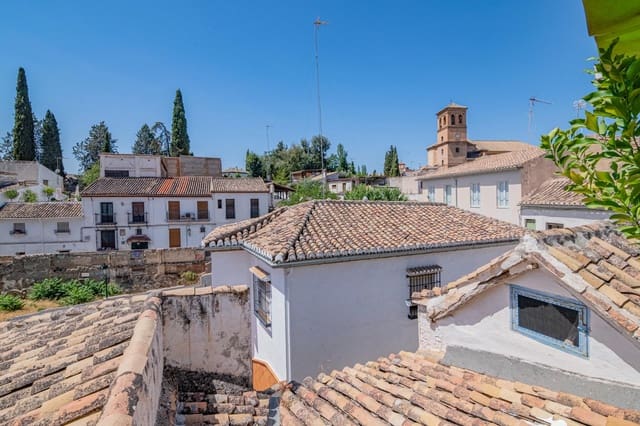 4 bedroom Villa for sale in Albaicin, Granada city - € 345,000 (Ref: 10013975)