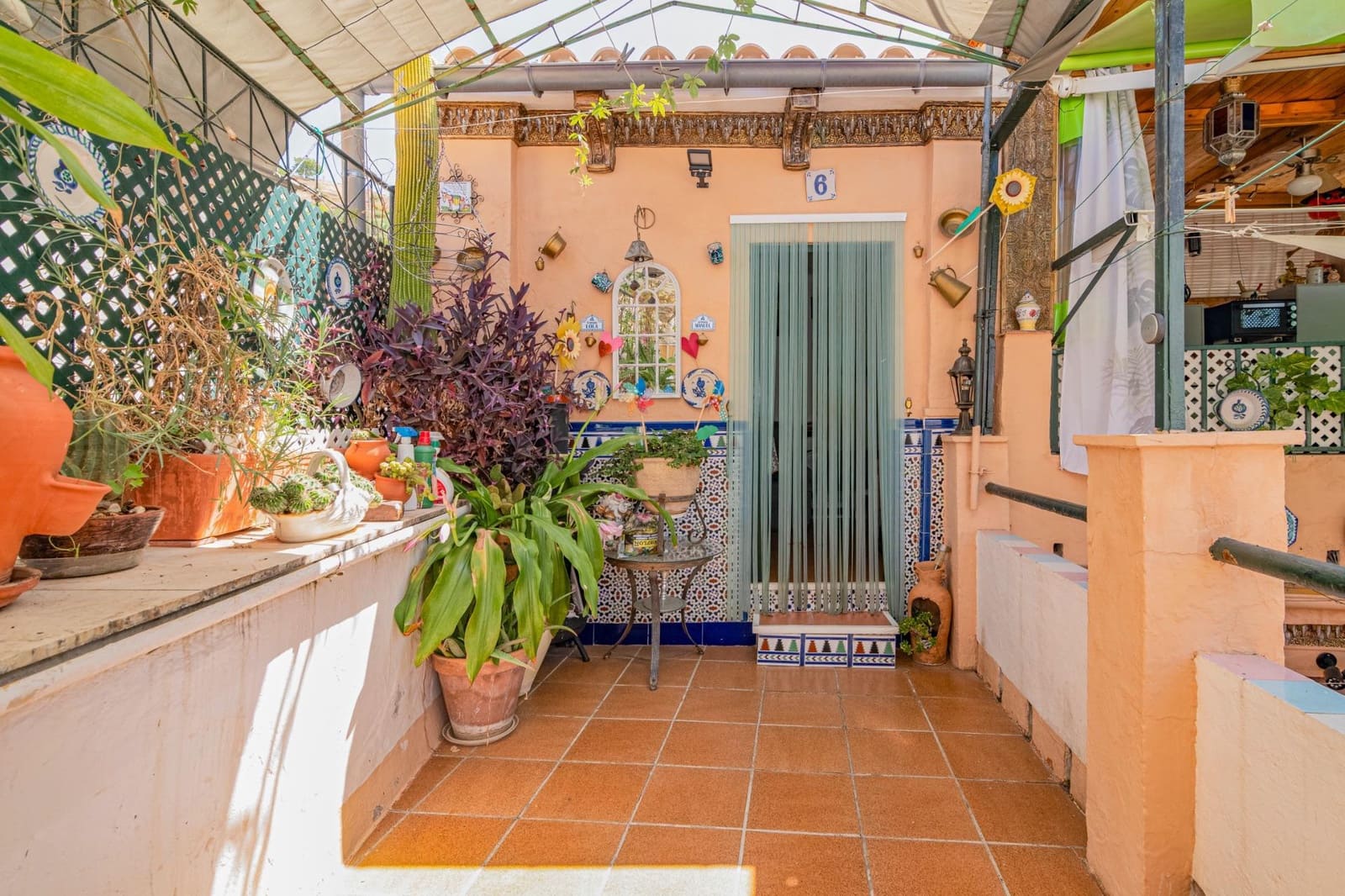 4 bedroom Villa for sale in Granada city - € 345,000 (Ref: 10013975)