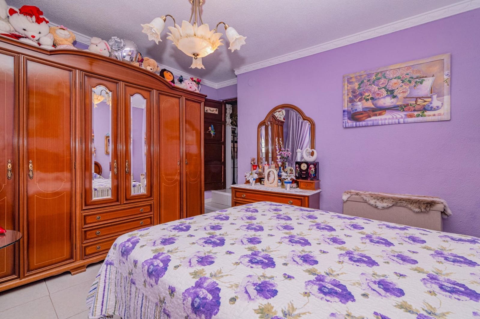 4 bedroom Villa for sale in Granada city - € 345,000 (Ref: 10013975)