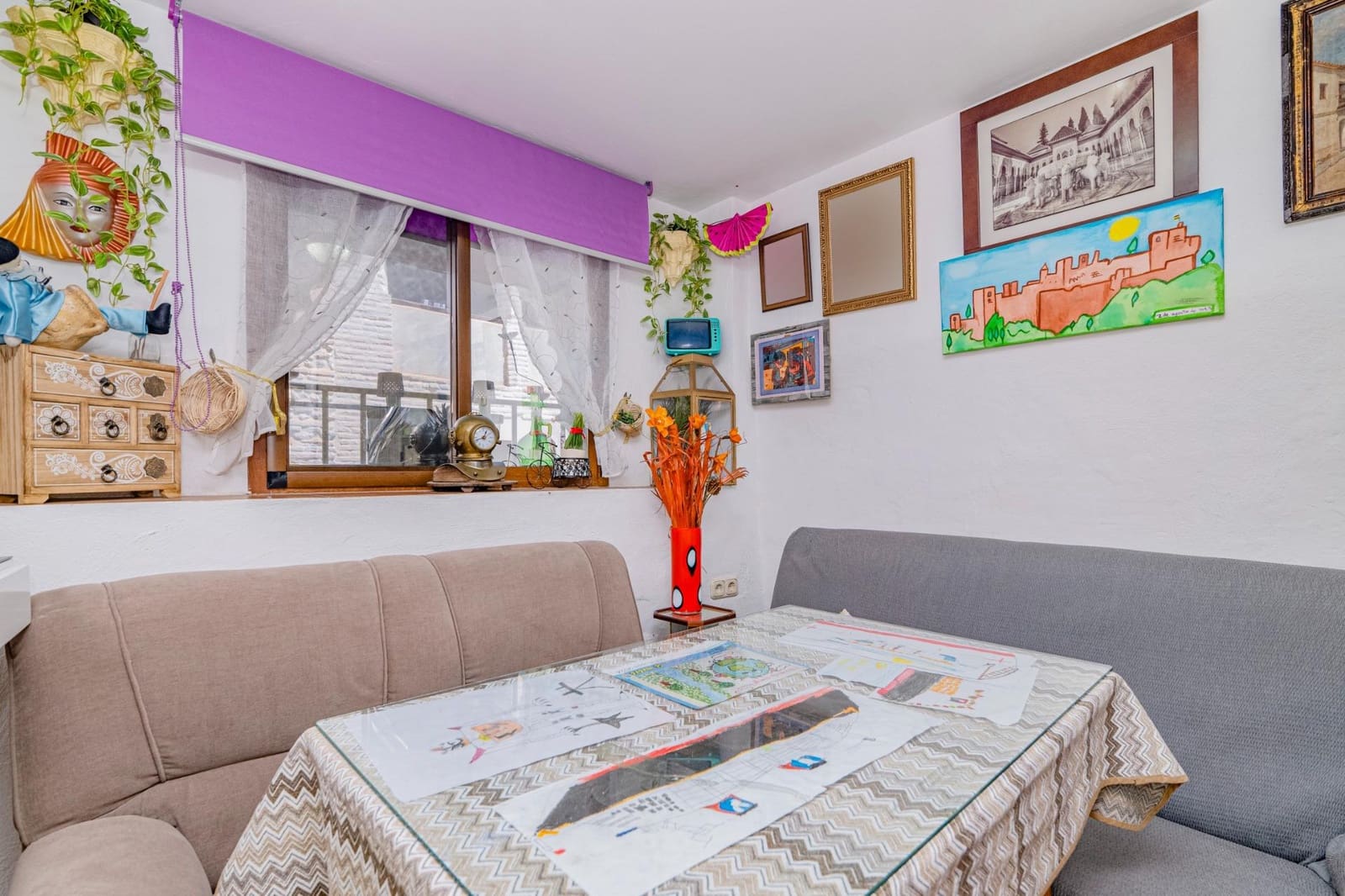 4 bedroom Villa for sale in Granada city - € 345,000 (Ref: 10013975)
