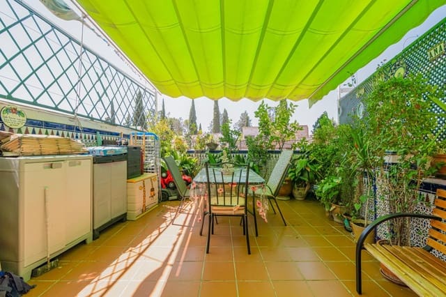 4 bedroom Villa for sale in Albaicin, Granada city - € 345,000 (Ref: 10013975)