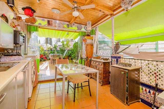 4 bedroom Villa for sale in Albaicin, Granada city - € 345,000 (Ref: 10013975)