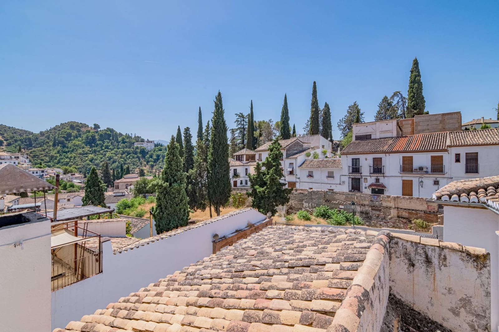 4 bedroom Villa for sale in Granada city - € 345,000 (Ref: 10013975)