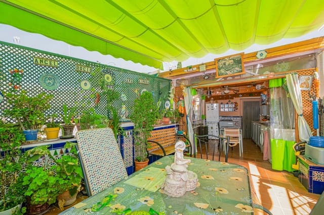 4 bedroom Villa for sale in Albaicin, Granada city - € 345,000 (Ref: 10013975)