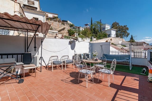 3 bedroom Townhouse for sale in Albaicin, Granada city - € 440,000 (Ref: 10013976)