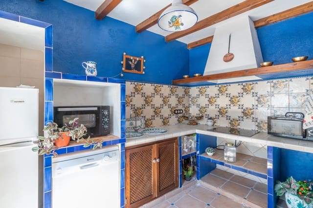 3 bedroom Townhouse for sale in Albaicin, Granada city - € 440,000 (Ref: 10013976)