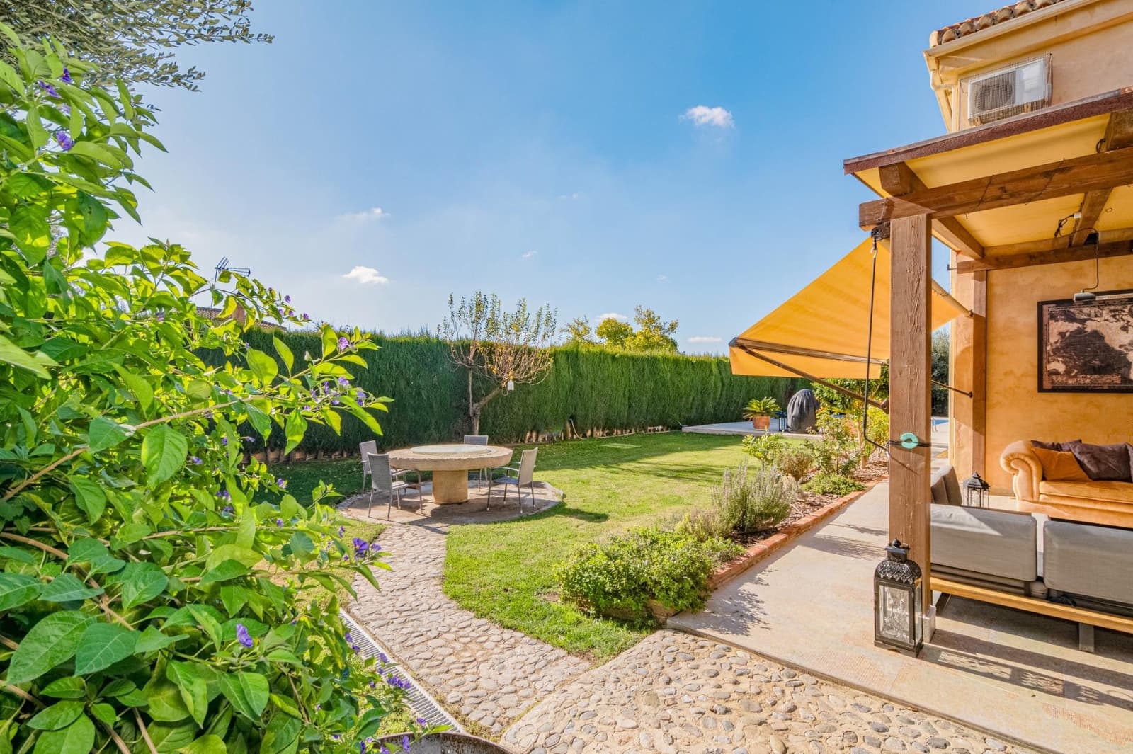 3 camera da letto Villa in vendita in Gojar con piscina garage - 624.900 € (Rif: 10013978)
