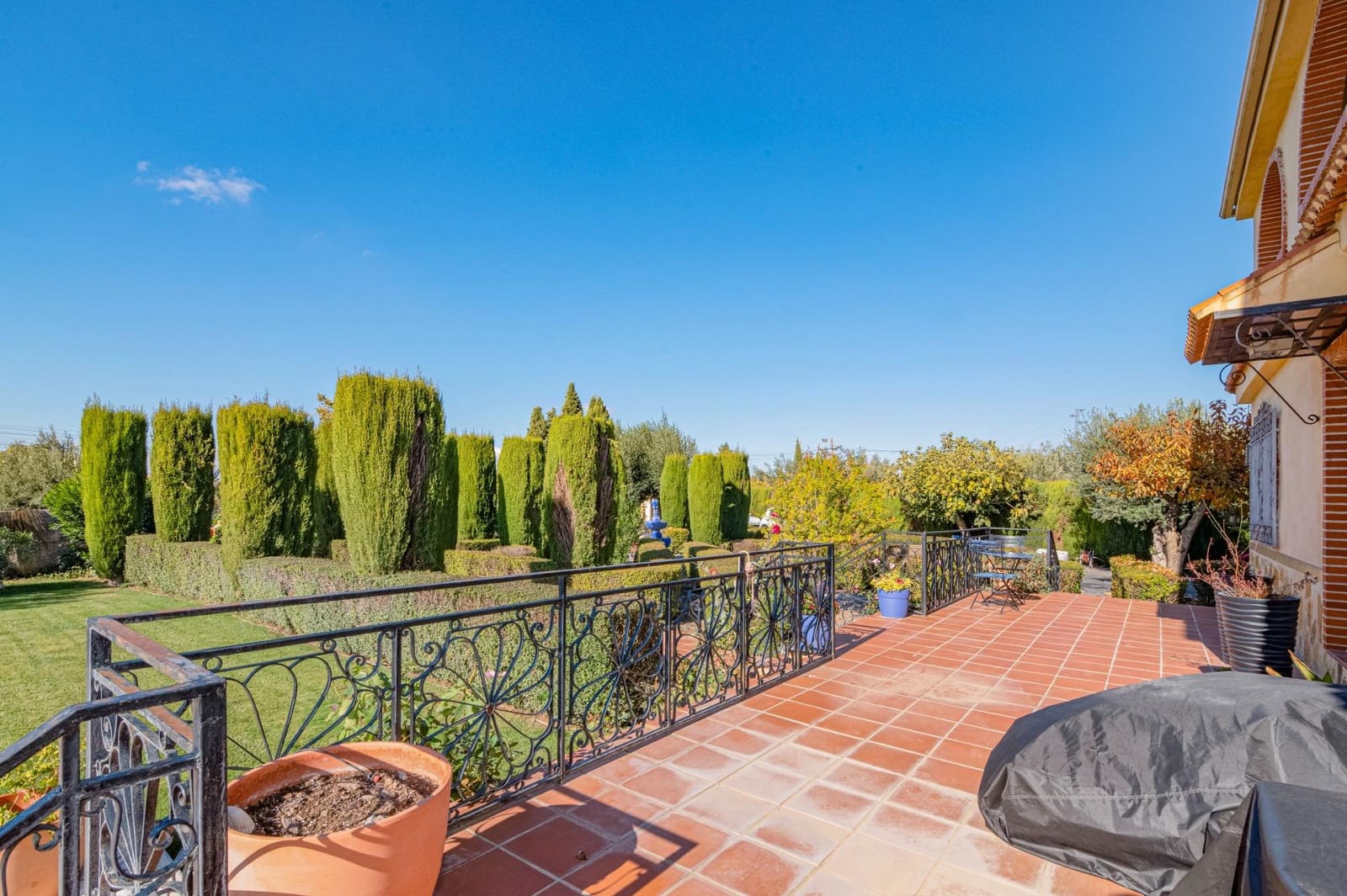 3 camera da letto Villa in vendita in Gojar con piscina garage - 624.900 € (Rif: 10013978)