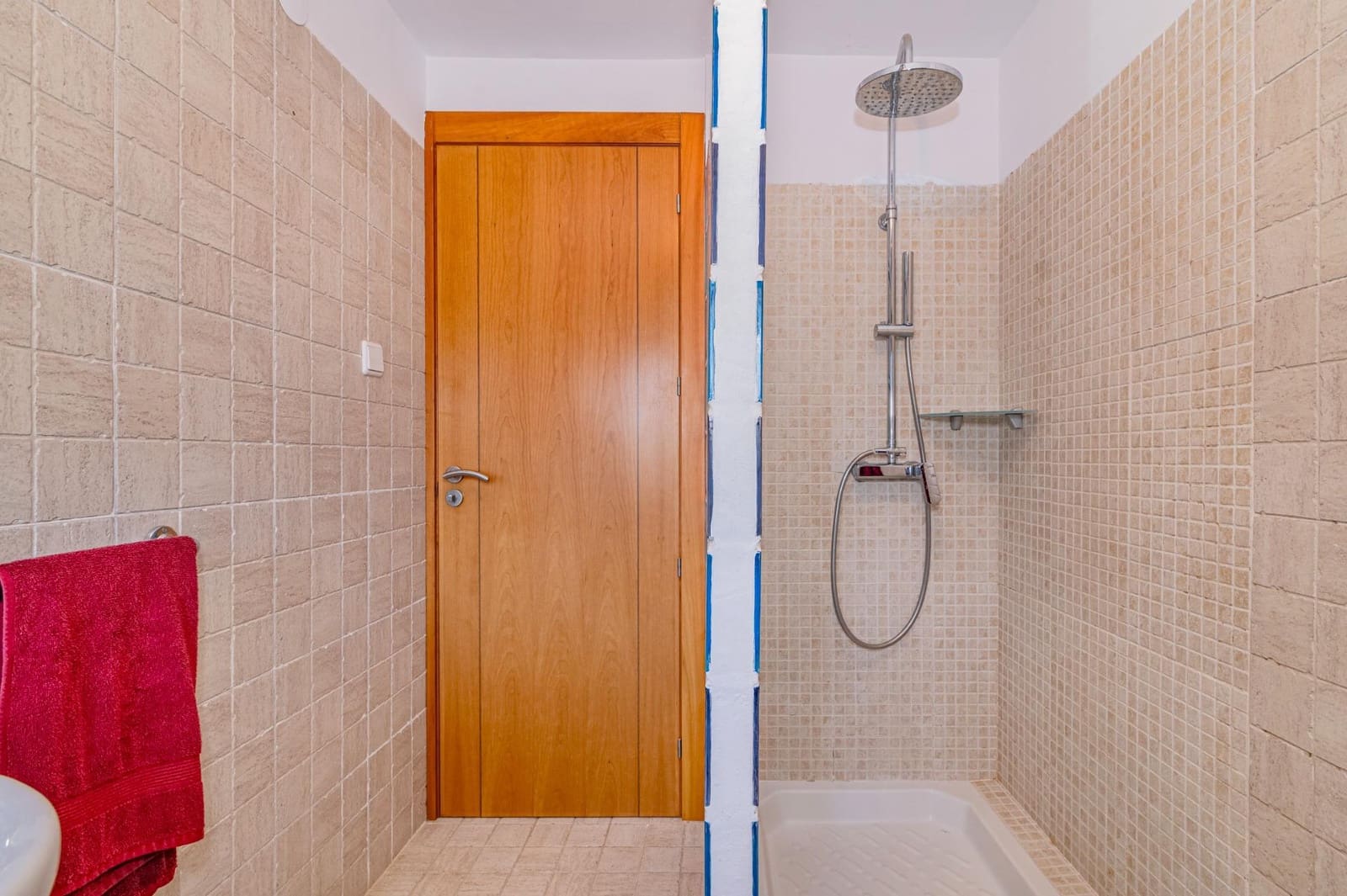 3 camera da letto Villa in vendita in Gojar con piscina garage - 624.900 € (Rif: 10013978)