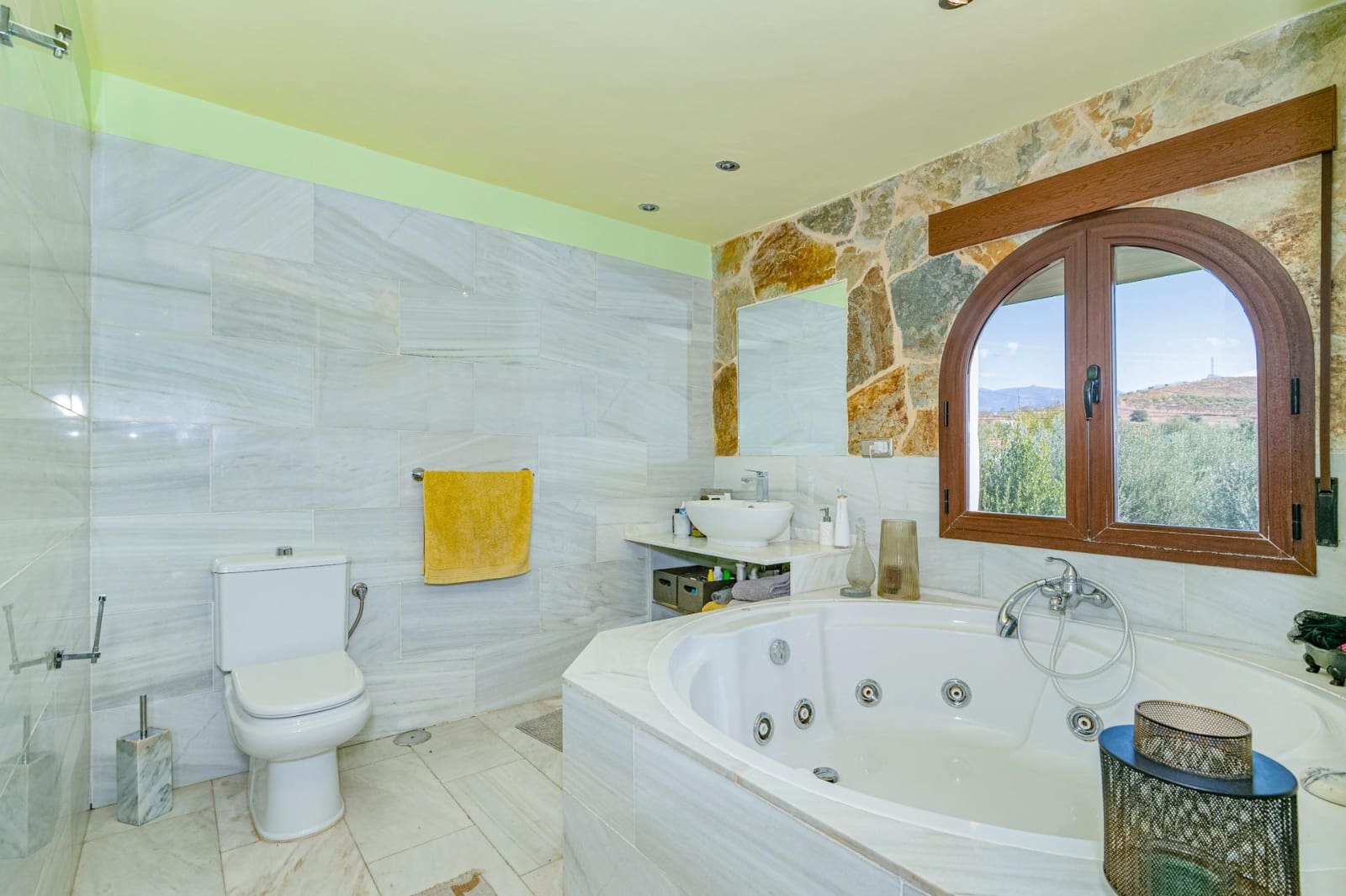 3 camera da letto Villa in vendita in Gojar con piscina garage - 624.900 € (Rif: 10013978)