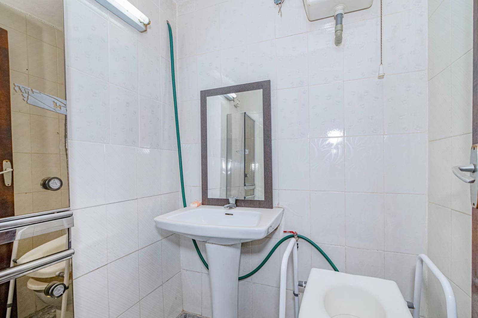 Comercial para venda em Granada cidade - 135 000 € (Ref: 10013985)