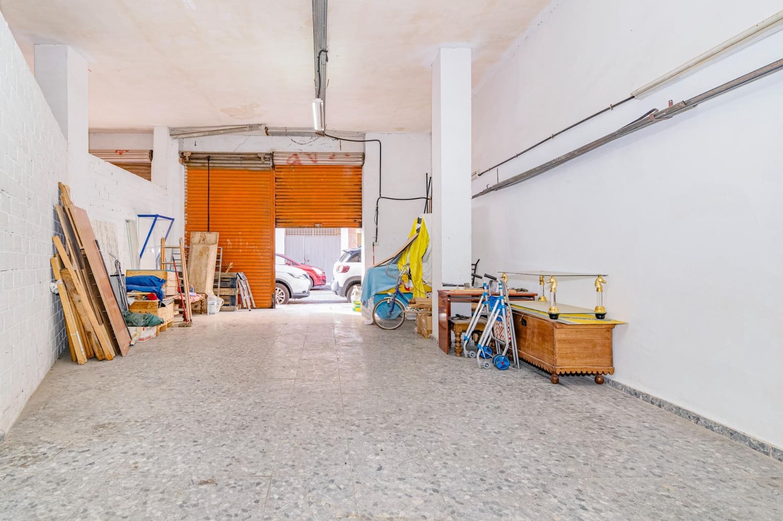 Comercial para venda em Granada cidade - 135 000 € (Ref: 10013985)
