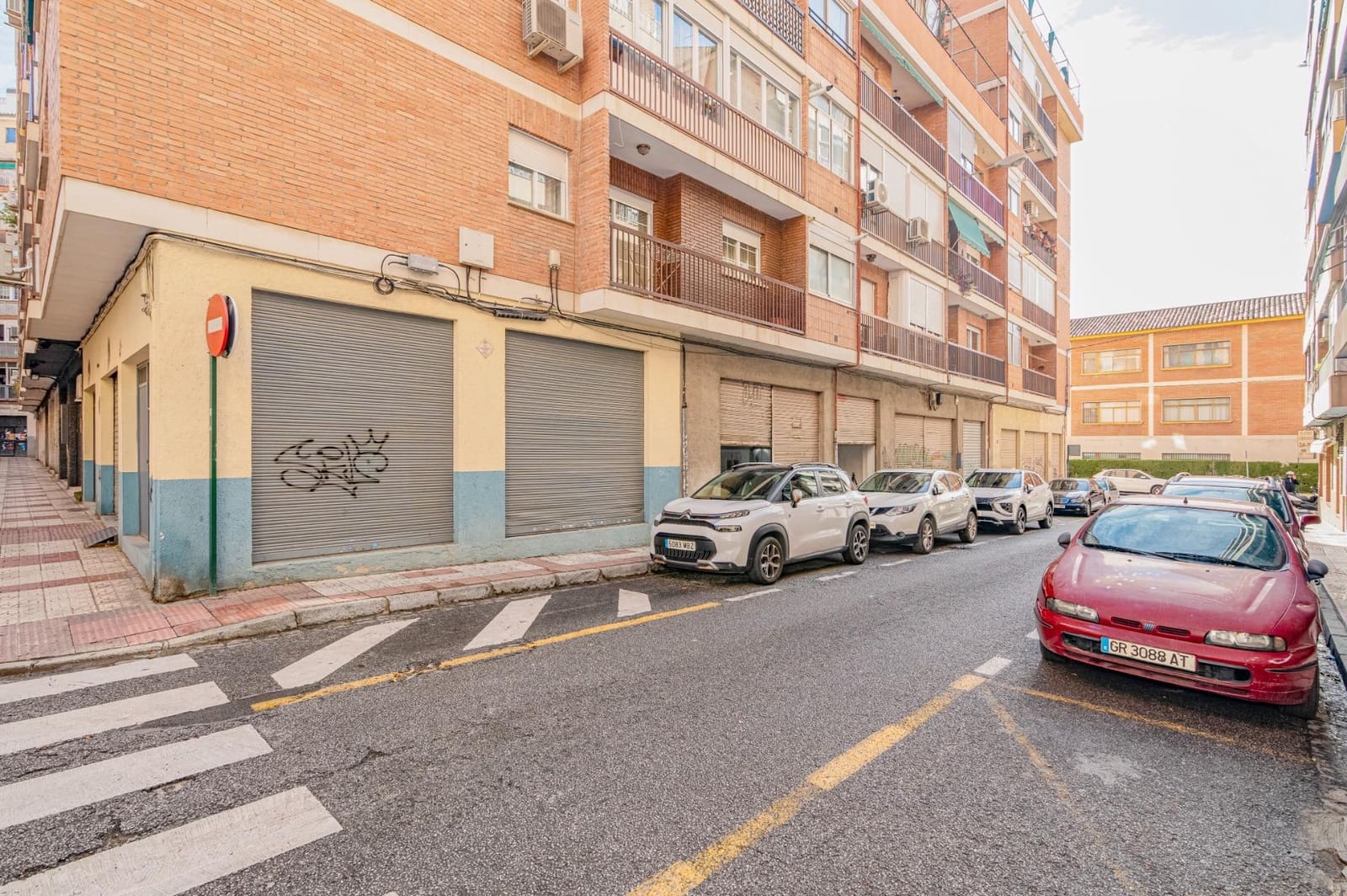 Comercial para venda em Granada cidade - 135 000 € (Ref: 10013985)