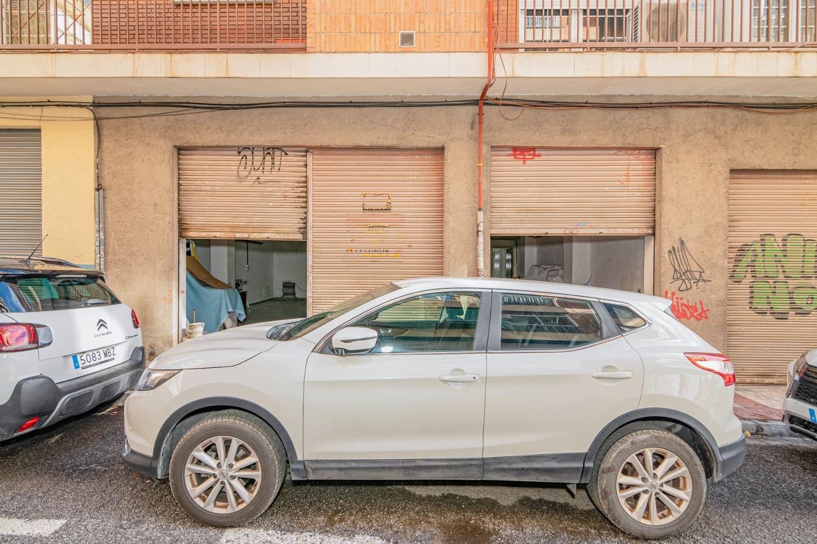 Comercial para venda em Granada cidade - 135 000 € (Ref: 10013985)