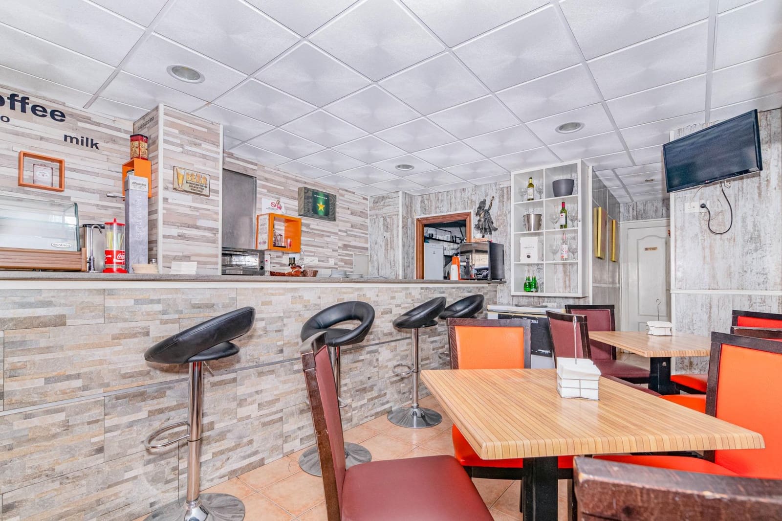 3 quarto Comercial para venda em Granada cidade - 160 000 € (Ref: 10013986)