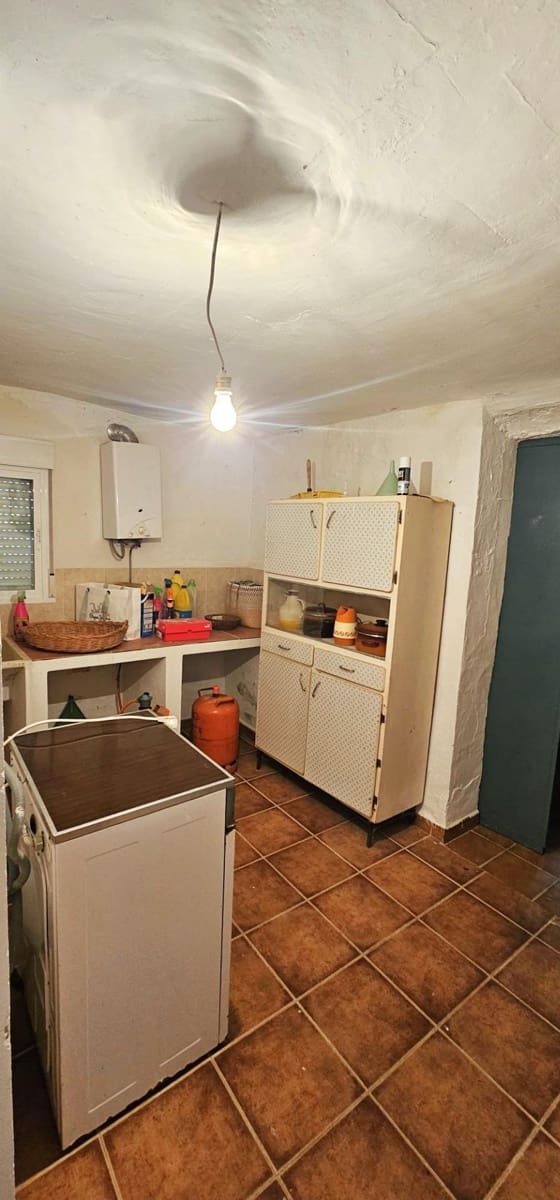 7 bedroom Villa for sale in Arenas del Rey with garage - € 477,250 (Ref: 10013987)