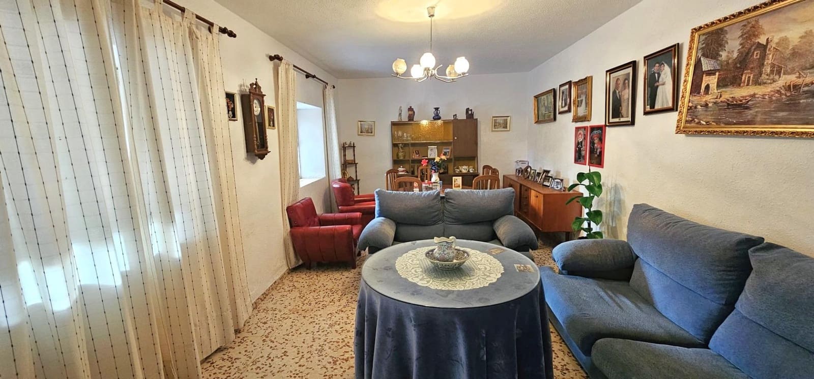 7 bedroom Villa for sale in Arenas del Rey with garage - € 477,250 (Ref: 10013987)